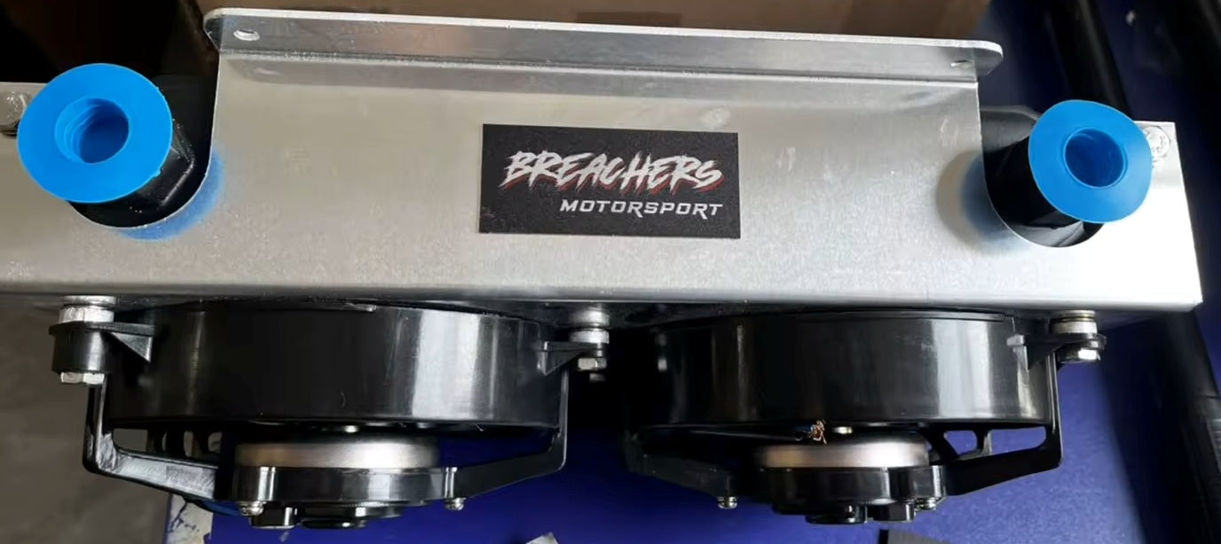 🧊 Refroidisseur direction assistée avec doubles ventilateurs 12V – Breachers Motorsport (ports ORB-8) Application : Universel (Drift / Piste / HPDE / Street)